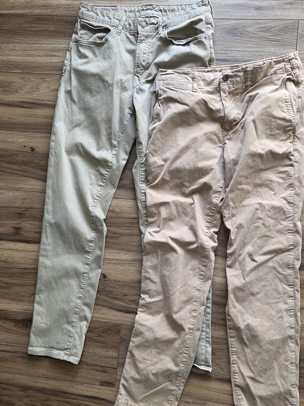 American Eagle Outfitters Chino Pants — Light Beige & Tan